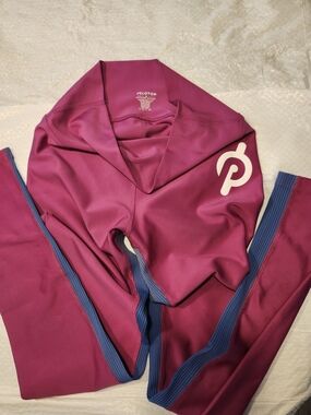 Peloton Magenta Leggings with Blue Trim